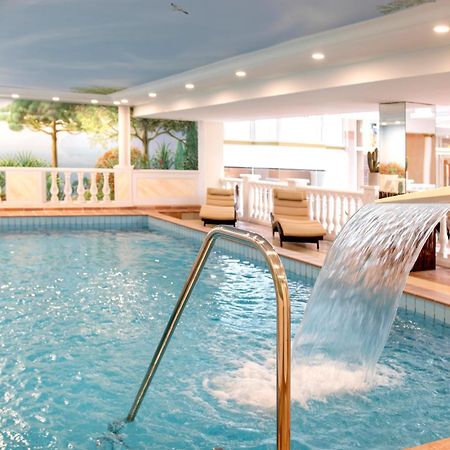 Golf- Und Wellnesshotel Amtsheide バート・ベヴェンセン エクステリア 写真