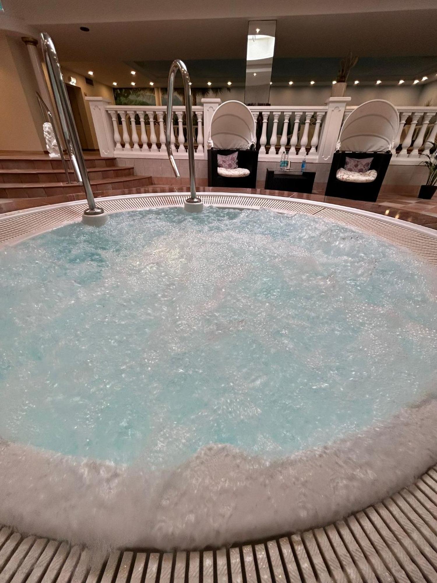 Golf- Und Wellnesshotel Amtsheide バート・ベヴェンセン エクステリア 写真